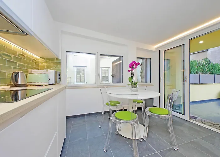 Apartment Ych-casa Indipendente In Zona Prati Rome