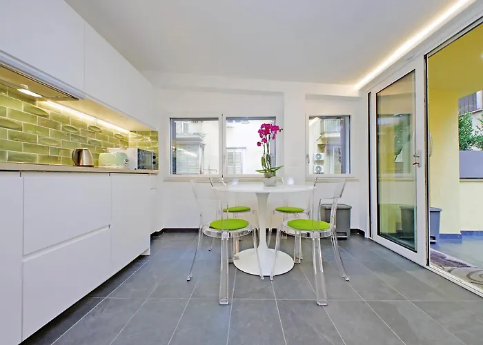 Ych-casa Indipendente In Zona Prati Rome